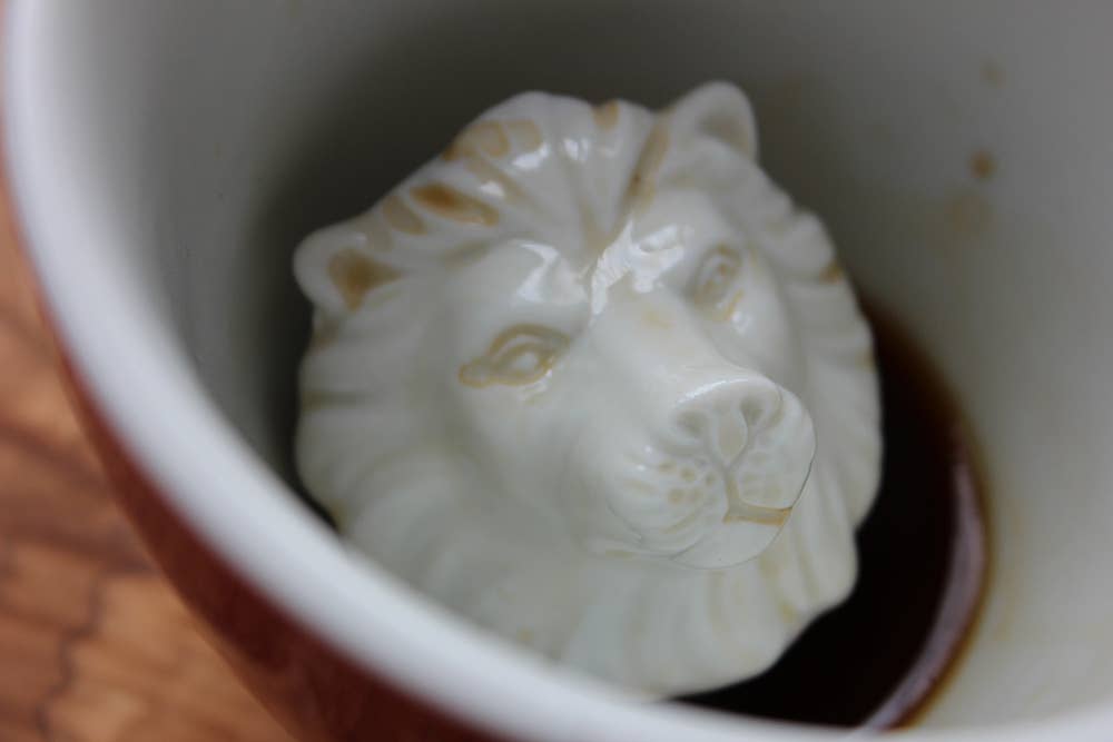 Lion 11 oz. (Red) Ceramic Coffee Mug Gift